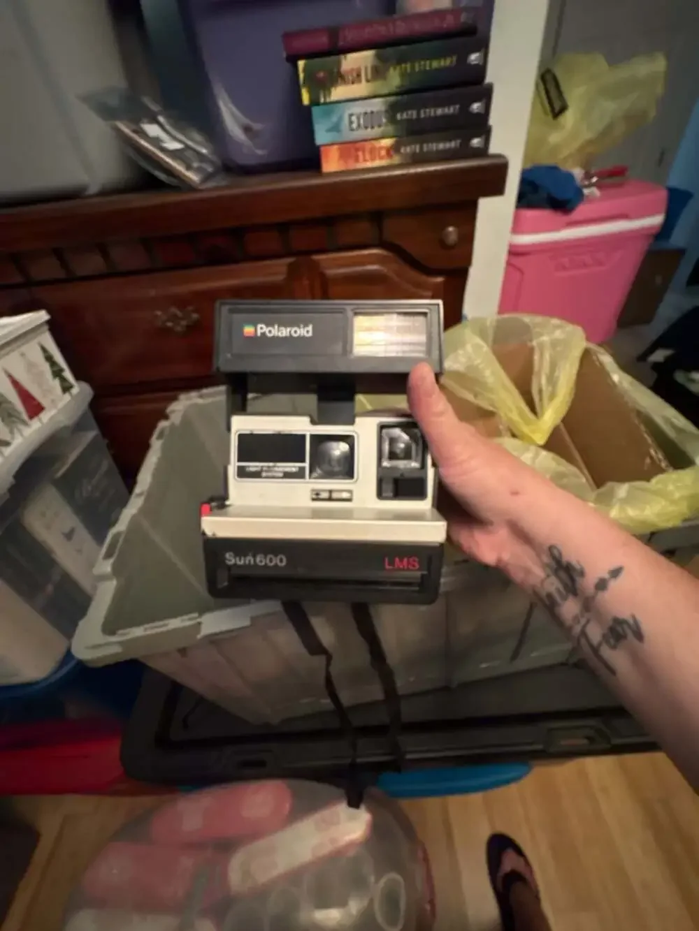 Vintage Polaroid Sun 600 LMS Instant Film Camera